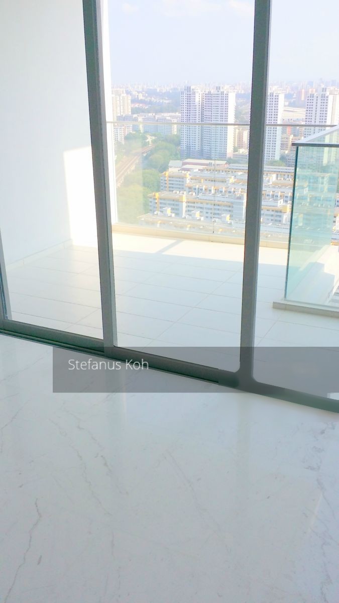 Centro Residences (D20), Condominium #130043992